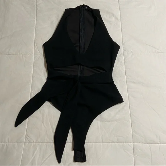 Fashion Nova Cutout Bodysuit - Picture 2 of 11